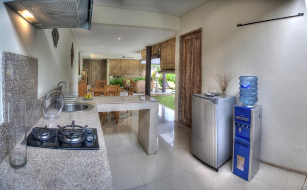 Villa Lestari Seminyak Habitación foto